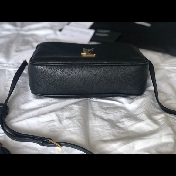 Saint Laurent Lou monogram camera bag - Picture 7 of 9